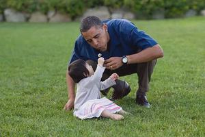 Lá thư đáng suy ngẫm của cô bé 8 tuổi gửi Tổng thống Obama