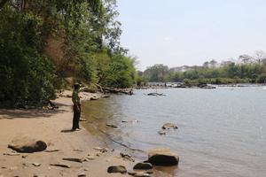 Dừng chuyển đất rừng để xây nhà máy thủy điện Đrăng Phôk