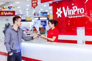 Sở hữu thẻ Vingroup, khách hàng có cơ hội trúng xe CAMRY