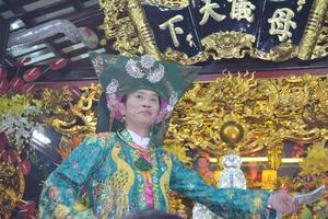 Du thuyền đặc biệt của Hoài Linh và điều không ai ngờ tới