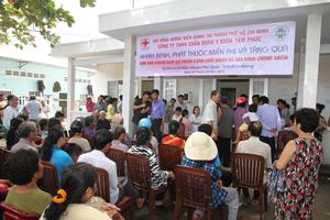 Khám chữa bệnh từ thiện cho hơn 700 người dân nghèo huyện Phú Quốc