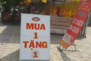 Bánh trung thu mua 1 tặng 1 vẫn đắp bạt, nghỉ bán