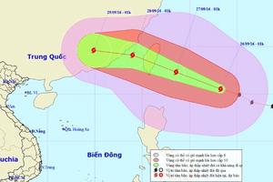 Bão MEGI giật cấp 14 tiến gần Biển Đông