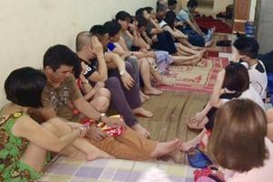 Hàng loạt “động lắc” của “dân bay” đất Cảng bị đánh sập