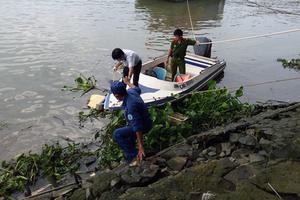 Thi thể cõng balo đầy đá trên sông Sài Gòn