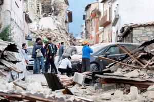 Vụ động đất ở Italy: Cảnh báo nguy cơ mafia nhúng tay vào tái thiết