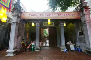 Điều đặc biệt trong ngôi đình Tổng thống Pháp ghé thăm