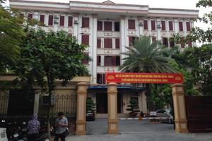 Điều động cán bộ, giáo viên, nhân viên hành chính dôi dư