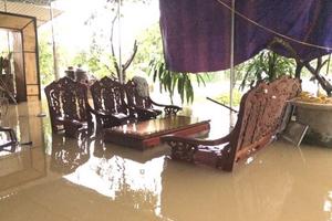 2 người chết và mất tích, nhiều xã ngập sâu trong lũ