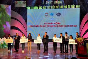 Dòng chảy tiết kiệm qua hệ thống ngân hàng