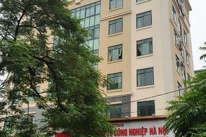 Sinh viên bị ép "trải nghiệm thực tế" như công nhân