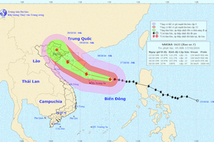 Bão số 7 di chuyển nhanh về phía đất liền Việt Nam