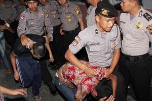 Indonesia ra luật hoạn dâm tặc