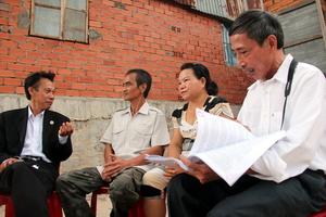 Ông Huỳnh Văn Nén đã chấp nhận những khoản bồi thường nào?
