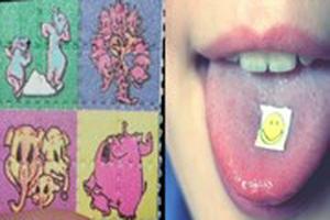 Báo động tình trạng ma túy "tem giấy" bủa vây các trường học