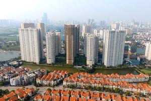 Cuối năm nhiều tiền: Nhà đất dồn nhau tăng giá