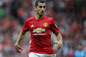 Henrikh Mkhitaryan: Con tốt thí hay người thừa ở M.U?