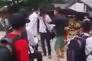 Học sinh tự tử vì bị mẹ bạn 'làm nhục' trước đám đông