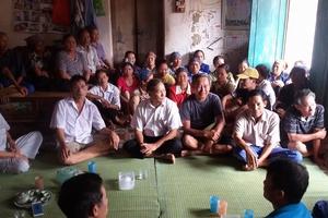 Người dân trả lời phỏng vấn bị đe dọa