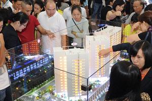 Kiếm 20 triệu/tháng: Ở sướng mang nợ hay ép xác cả đời?