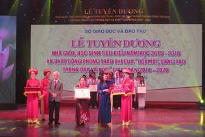 Tuyên dương 252 giáo viên, học sinh tiêu biểu