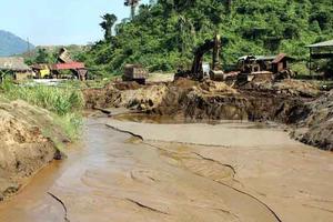 Tuyên Quang: Cty MIMECO Mangan Phúc Sơn chưa hoàn thành việc gia cố bờ bao