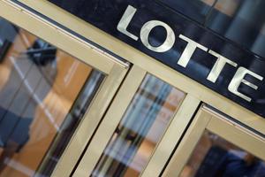 Ánh hào quang của Lotte Group vụt tắt sau hàng loạt bê bối