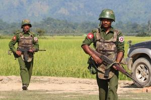 Hơn 600 tay súng sắc tộc đồng loạt tấn công vùng biên giới Myanmar