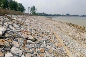 Đảm bảo an toàn các tuyến đê trong mùa mưa lũ