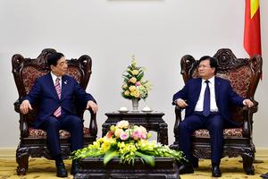 Phó Thủ tướng Trịnh Đình Dũng tiếp Đoàn đại biểu Hiệp hội Chữ thập đỏ và FRC