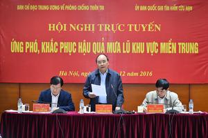 Thủ tướng chủ trì Hội nghị trực tuyến ứng phó, khắc phục hậu quả mưa lũ miền Trung