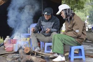 Không khí lạnh tiếp tục tăng cường, Bắc Bộ và Trung Bộ rét đậm