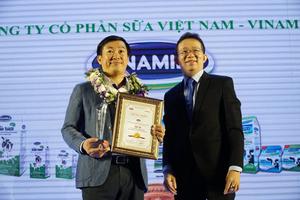 Vinamilk tiếp tục được vinh danh Top 10 thương hiệu “Tin và Dùng”