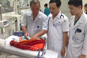 Gọi 1900.9095, nếu cán bộ y tế bỏ trực ngày Tết
