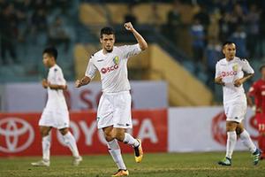 Thưởng Tết cầu thủ: V.League bớt rộn ràng