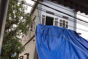 Vợ vừa đi nước ngoài về, bị chồng rút dao đâm chết