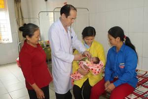Cứu sống hai mẹ con sản phụ bị tai biến sản giật