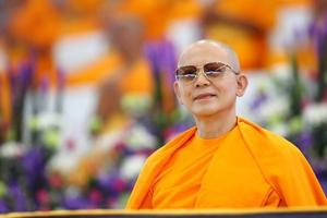 Trụ trì quyền lực ở Thái Lan thu nạp tín đồ kiểu đa cấp