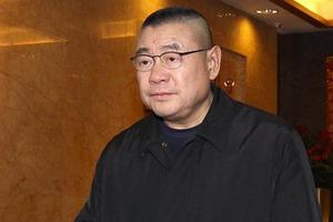 Tỷ phú Hồng Kông vung tiền cưng chiều con gái, người tình