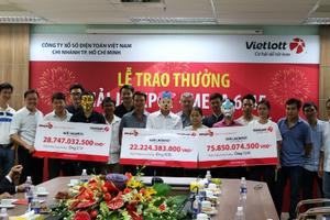 3 người trúng số độc đắc nhận thưởng 127 tỷ đồng cùng lúc