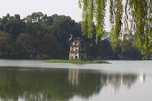 Cảnh báo hậu quả nếu dùng chế phẩm Redocy-3C quá nhiều ở Hồ Hoàn Kiếm