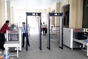 UBND TP Hồ Chí Minh sử dụng cổng kiểm tra an ninh