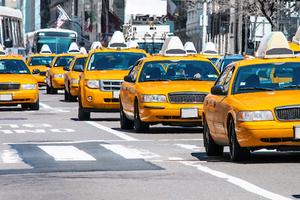 Vì sao taxi New York thường sơn màu vàng?