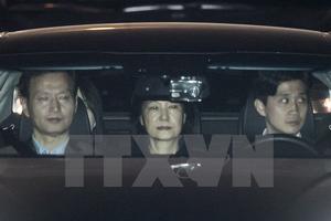 Cựu Tổng thống Hàn Quốc Park Geun-hye bị bắt giữ, đối mặt 13 cáo buộc
