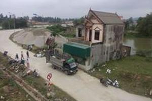 Phá dỡ nhà nhận tiền tỷ nằm lỳ