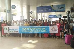 Lãnh đạo chủ chốt cùng nhiều cán bộ phường "bỏ việc" đi du lịch?