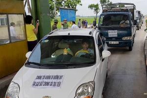 Không tham gia tuyến BOT vẫn phải đóng phí, dân diễu hành phản đối