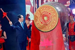 Chủ tịch nước dự khai mạc du lịch biển Cửa Lò năm 2017