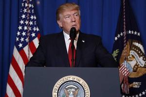 Phóng tên lửa vào Syria, Trump bắn một mũi tên trúng hai đích