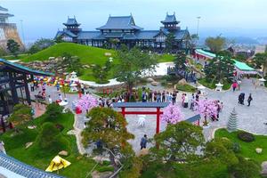 Lễ hội chuẩn phong cách Nhật thu hút giới trẻ Hạ Long